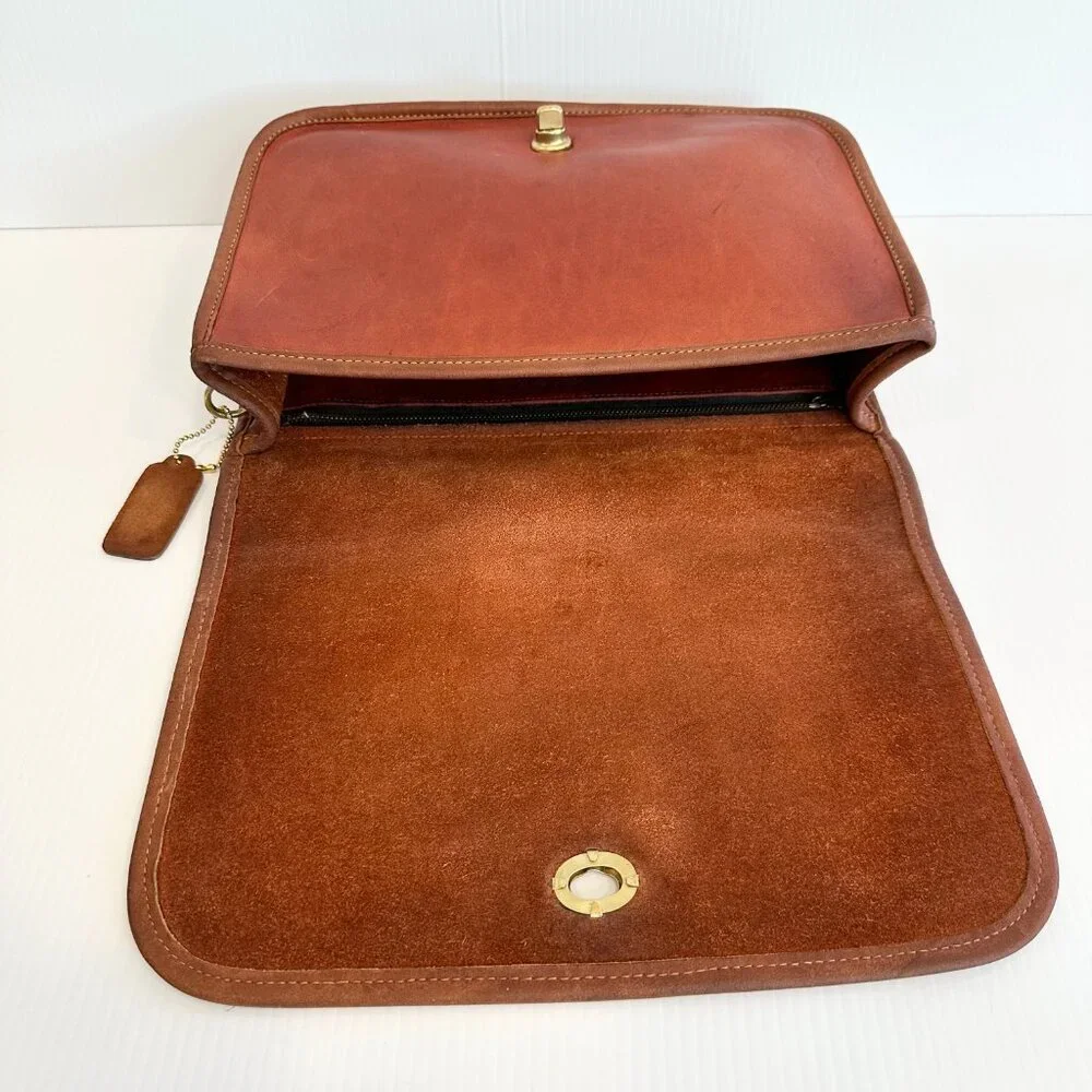 Vintage COACH Convertible Clutch Bag New York City British Tan 70/80s - Picture 10 of 16